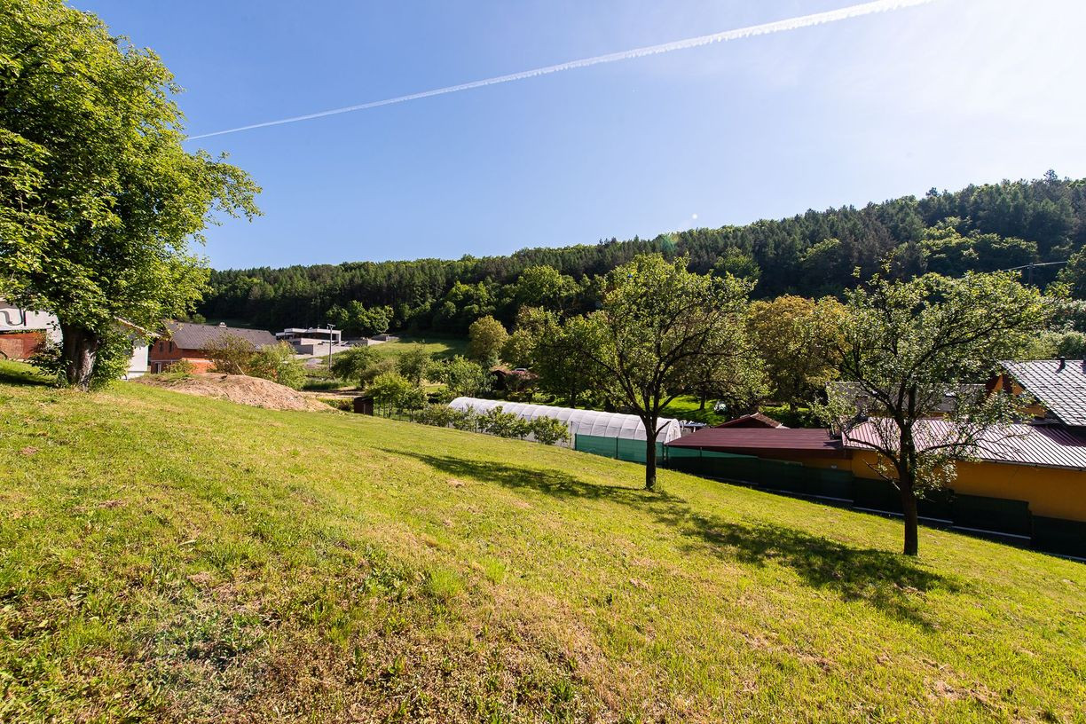Stará Dúbrava | 1141 m² | Slnečný pozemok s výhľadom