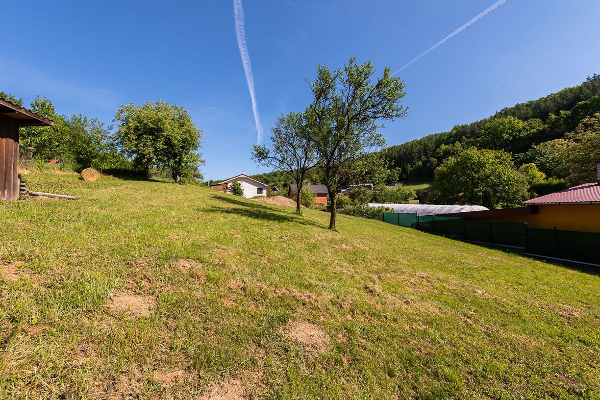 Stará Dúbrava | 1141 m² | Slnečný pozemok s výhľadom