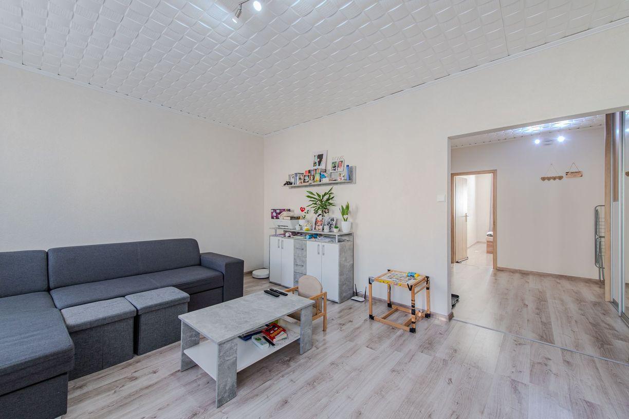 Prenájom 2-izbového bytu po kompletnej rekonštrukcii – loggia, zariadený, Sekčov – Prešov