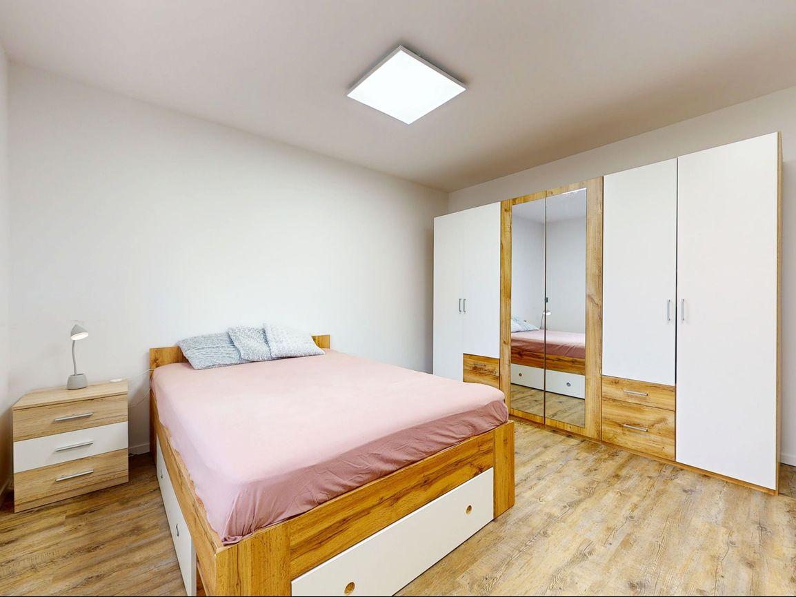 PRENÁJOM | 5i Rodinný Dom – Priestranné Izby, Záhrada, Terasa | Prešov