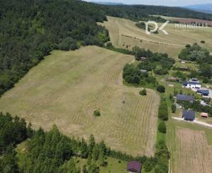 Pozemok s panoramatickým výhľadom, 6214 m² , Župčany