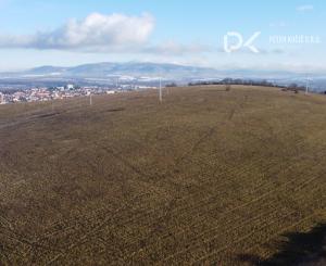 Na predaj | Pozemok 6 600 m² s priamym napojením na diaľničný obchvat Poprad – Košice