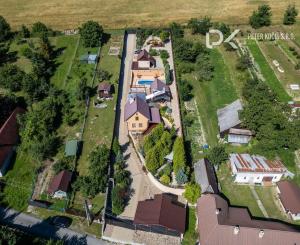 Celoročne obývateľná chata s bazénom a vlastným vodojemom v Závadke – vyšší štandard