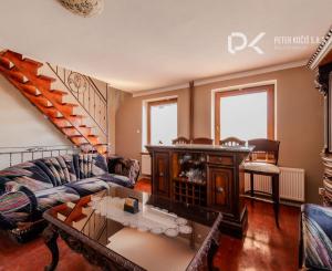 Celoročne obývateľná chata s bazénom a vlastným vodojemom v Závadke – vyšší štandard