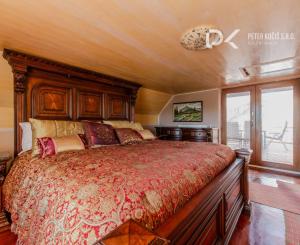 Celoročne obývateľná chata s bazénom a vlastným vodojemom v Závadke – vyšší štandard