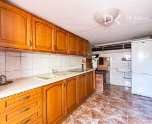 Celoročne obývateľná chata s bazénom a vlastným vodojemom v Závadke – vyšší štandard