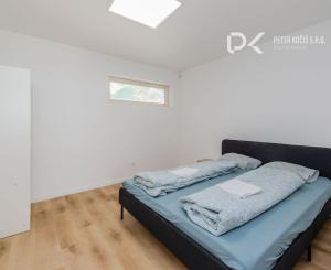 Polyfunkčná budova + 1000 m² pozemok v logistickej zóne – Ružinov (funkcia 302)