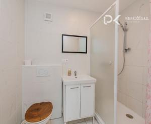 Polyfunkčná budova + 1000 m² pozemok v logistickej zóne – Ružinov (funkcia 302)