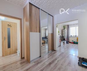 Prenájom 2-izbového bytu po kompletnej rekonštrukcii – loggia, zariadený, Sekčov – Prešov