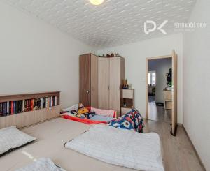 Prenájom 2-izbového bytu po kompletnej rekonštrukcii – loggia, zariadený, Sekčov – Prešov