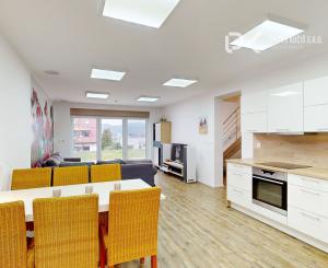 PREDAJ | 5i novostavba so záhradou a terasou – Prešov