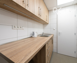 Obchodný priestor 75 m² Komenského – sklad, parkovanie