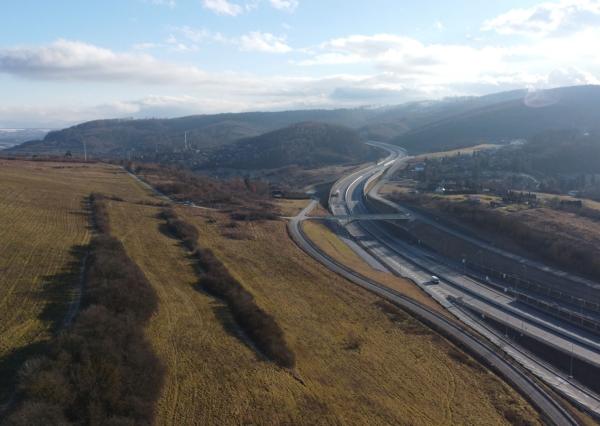 Na predaj | Pozemok 6 600 m² s priamym napojením na diaľničný obchvat Poprad – Košice