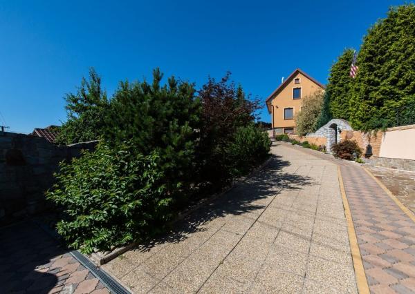 Celoročne obývateľná chata s bazénom a vlastným vodojemom v Závadke – vyšší štandard