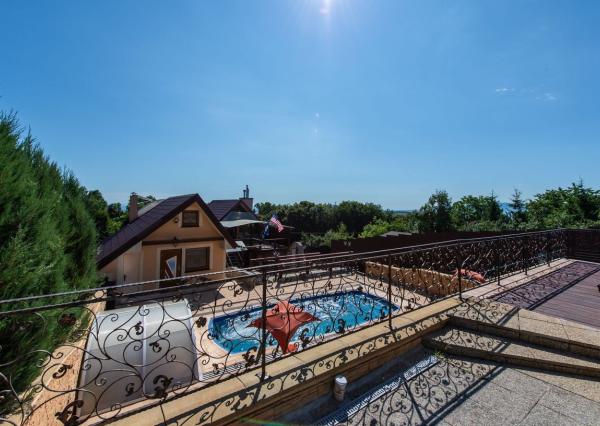 Celoročne obývateľná chata s bazénom a vlastným vodojemom v Závadke – vyšší štandard