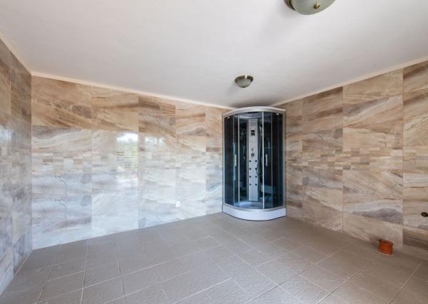 Celoročne obývateľná chata s bazénom a vlastným vodojemom v Závadke – vyšší štandard