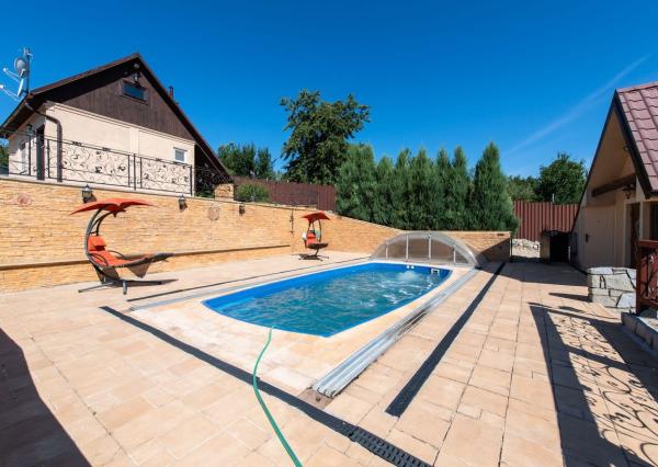Celoročne obývateľná chata s bazénom a vlastným vodojemom v Závadke – vyšší štandard