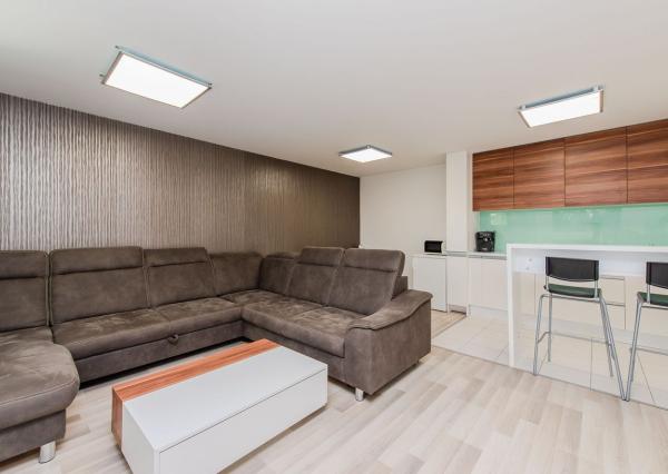 Polyfunkčná budova + 1000 m² pozemok v logistickej zóne – Ružinov (funkcia 302)