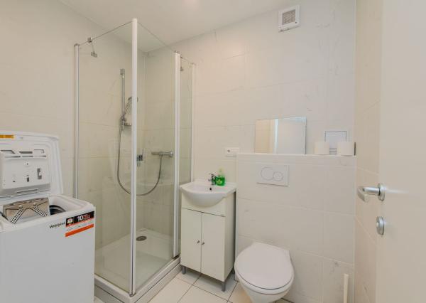 Polyfunkčná budova + 1000 m² pozemok v logistickej zóne – Ružinov (funkcia 302)