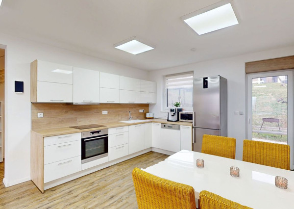 PRENÁJOM | 5i Rodinný Dom – Priestranné Izby, Záhrada, Terasa | Prešov