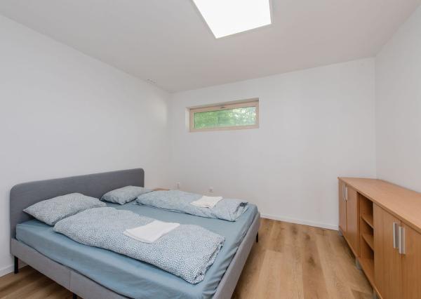 Na prenájom: Polyfunkčná modulová budova s 3 samostatnými bytmi v uzavretom a monitorovanom areáli (24/7)