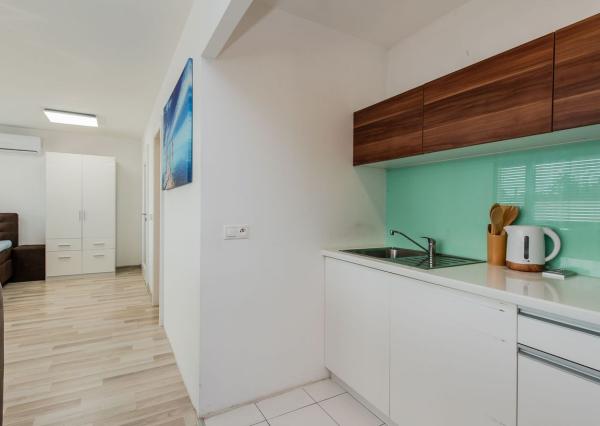 Na prenájom: Polyfunkčná modulová budova s 3 samostatnými bytmi v uzavretom a monitorovanom areáli (24/7)