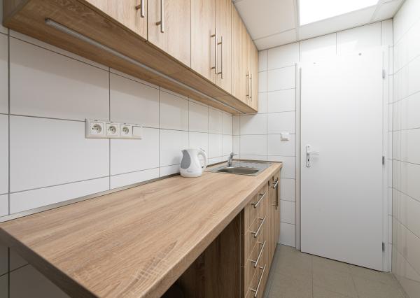 Obchodný priestor 75 m² Komenského – sklad, parkovanie